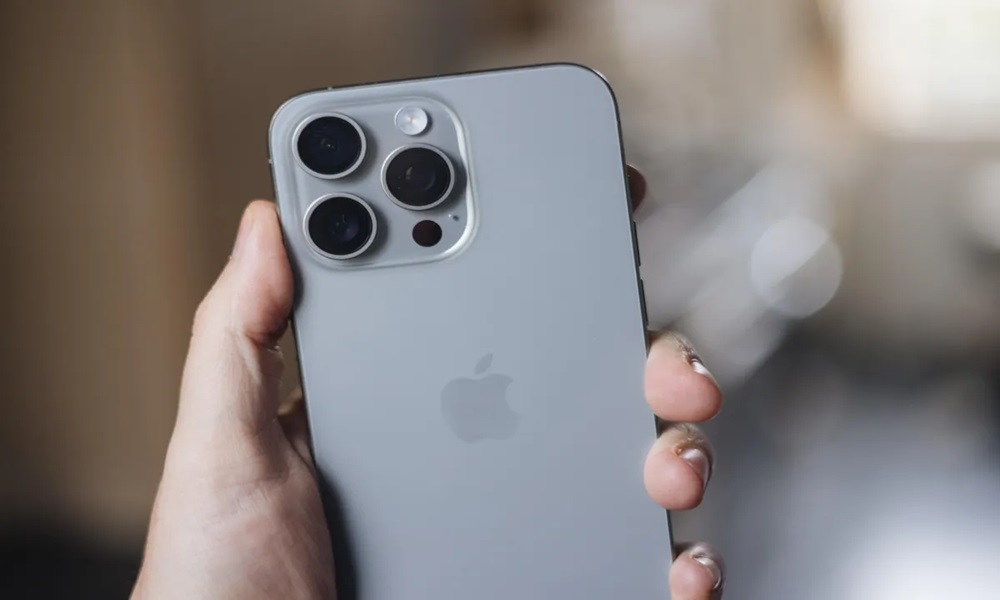 How can you elevate your tech experience with the iPhone 16 in Oman